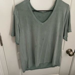 Flowy v neck tee sage green